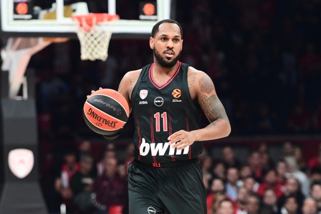 Ολυμπιακός: Ρήξη συνδέσμου ο Μόντε Μόρις – Πόσο καιρό δεν θα παίζει, ποιους αγώνες χάνει