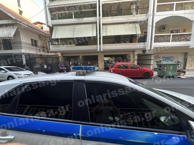 Σοκ στη Λάρισα: 66χρονη σκοτώθηκε πέφτοντας από τον 4ο όροφο στον ακάλυπτο- Η ίδια έμενε στον 2ο
