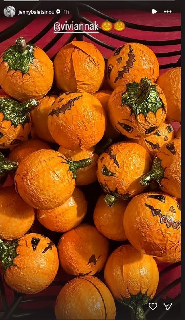 Τζένη Μπαλατσινού: Σε ρυθμούς Halloween με τις κόρες της, Αμαλία και Αλεξάνδρα Κωστοπούλου
