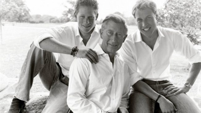 Ο πρίγκιπας Χάρι "πρόδωσε" την κατάσταση του βασιλιά Καρόλου: "Δεν ξέρω πόσος χρόνος τού απομένει..."