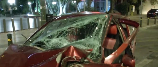 Σφοδρό τροχαίο στο κέντρο της Αθήνας: Tέσσερις τραυματίες στη Βασιλίσσης Σοφίας - Aμορφη μάζα το ένα από τα δύο οχήματα