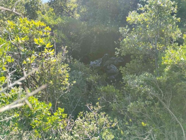 Λευκάδα: Νεκρό το ζευγάρι ηλικιωμένων που είχε εξαφανιστεί - Σε χαράδρα 150 μέτρων εντοπίστηκε το ΙΧ τους