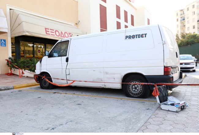 Οι υποψίες για τη ληστεία της χρηματαποστολής στο Λαύριο: Άνετοι και... ευγενείς οι ληστές, χωρίς θωράκιση το όχημα
