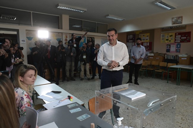 Εκλογές - Στην Κυψέλη ψήφισε ο Τσίπρας: Μέρα ελπίδας η σημερινή - Η αλλαγή είναι στα χέρια του λαού μας [βίντεο]