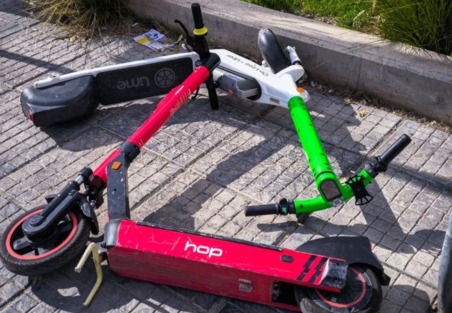 Κόντρα Μιχαηλίδου - Δούκα για τα πατίνια στην Αθήνα: "Η πόλη ανήκει σε όλους" - "Υπάρχει άδεια από υπουργείο"