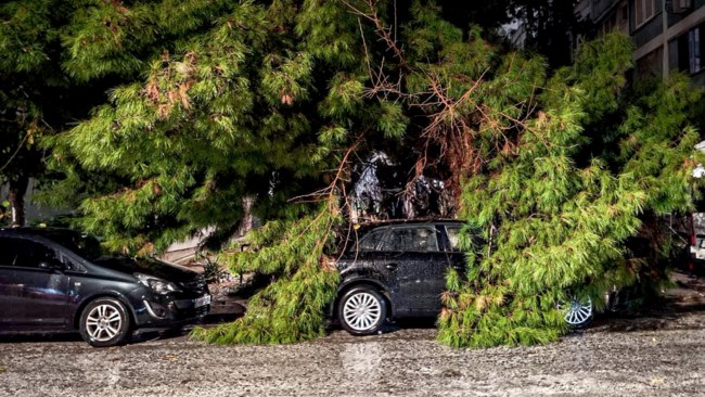 Κακοκαιρία: Τραγωδία με δύο νεκρούς - Σοβαρά προβλήματα στην Αττική - Ποιες περιοχές θα "χτυπήσει" τις επόμενες ώρες