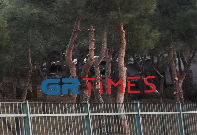 Πολίχνη: Θρίλερ με ύποπτο πακέτο - Πιθανόν εκρηκτικός μηχανισμός [Εικόνες-VIdeo]