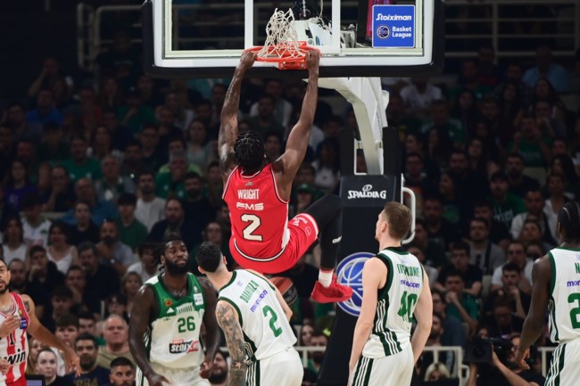 Basket League: Ο Σλούκας καθάρισε στο τέλος το αδιάφορο βαθμολογικά αλλά σκληρό ντέρμπι - 77-71 ο ΠΑΟ τον Ολυμπιακό