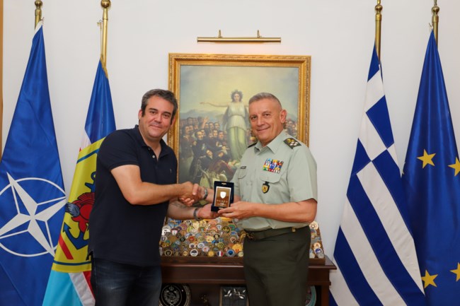 δαδακαριδης