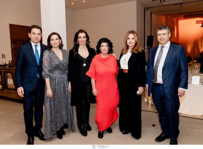 Αγάπη Πολίτη: Εντυπωσιακή σε νέα της εμφάνιση - Το διαχρονικά κομψό σύνολό της