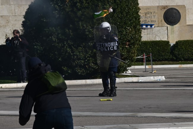 ΕΠΕΙΣΟΔΙΑ ΣΥΝΤΑΓΜΑ