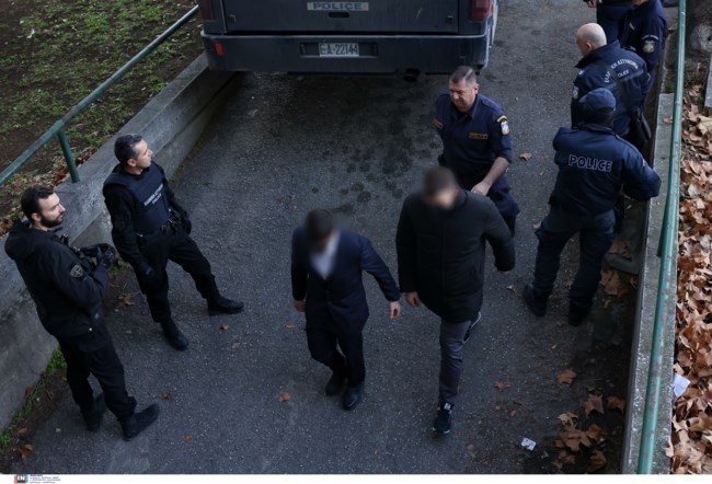Κατακρεούργησαν τον Άλκη Καμπανό και τώρα λένε "δεν το έκανα εγώ" - Αυτογελοιοποίηση η συγγνώμη τους, λέει ο Κούγιας