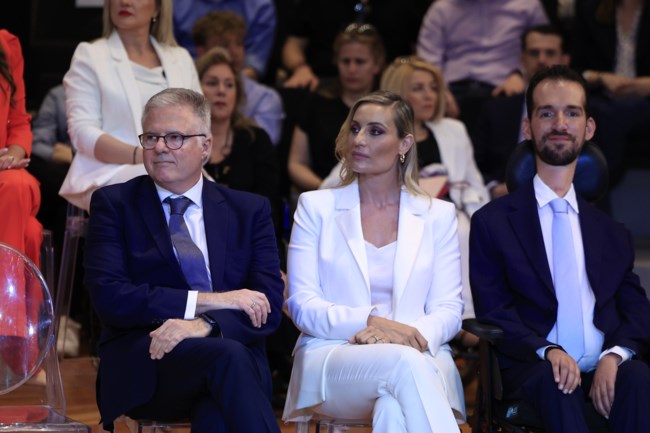 ΕΛΕΟΝΩΡΑ ΜΕΛΕΤΗ
