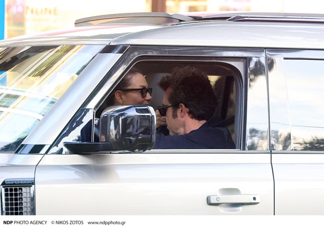 Βίκυ Καγιά - Ηλίας Κρασσάς: Για γιορτινές αγορές στη Γλυφάδα