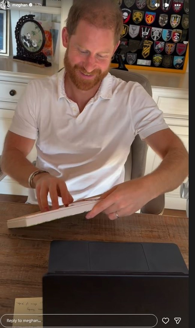 Σε ροζ συννεφάκι η Μέγκαν και ο Χάρι: Η τρυφερή χειρονομία της Δούκισσας στον σύζυγό της για την προώθηση του brand της