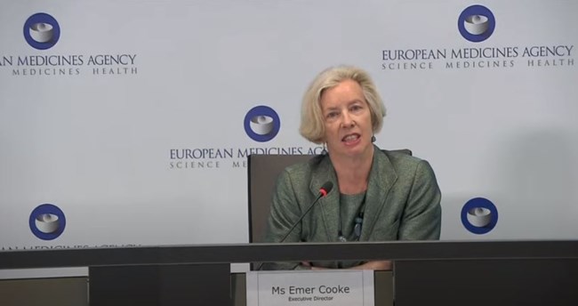 ΕΜΑ: Aσφαλές και αποτελεσματικό το εμβόλιο AstraZeneca  - Τι είπαν για τα σπάνια περιστατικά θρομβώσεων