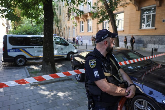 Βίντεο από τη στιγμή που "γάζωσαν" τον πρώην πρόεδρο της βουλής της Ουκρανίας: Ανθρωποκυνηγητό για τον "κούριερ"-δολοφόνο