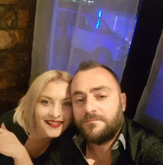 Αμφιλοχία: Είμαι η Αρετή, έχει όπλο ...θα με σκοτώσει - Τα τελευταία λόγια της 36χρονης στην αστυνομία λίγο πριν τη δολοφονία