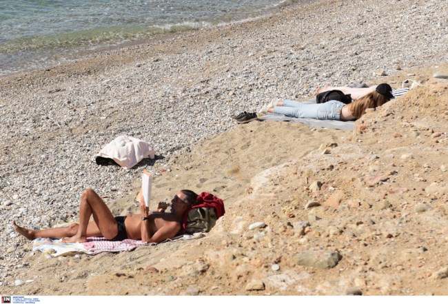 Φλοίσβος παραλία