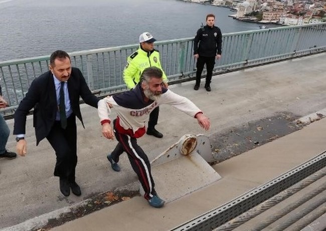 τουρκια αυτοκτονια