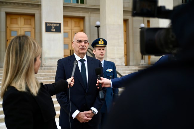 Δένδιας από τις ΗΠΑ: Η "Γαλάζια Πατρίδα" δεν βοηθά στον διάλογο με την Τουρκία