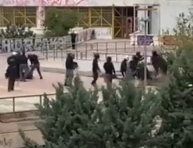 Κυρώσεις στα "απείθαρχα" πανεπιστήμια και διαγραφή τραμπούκων φοιτητών - Το σχέδιο της κυβέρνησης για τη βία στα ΑΕΙ