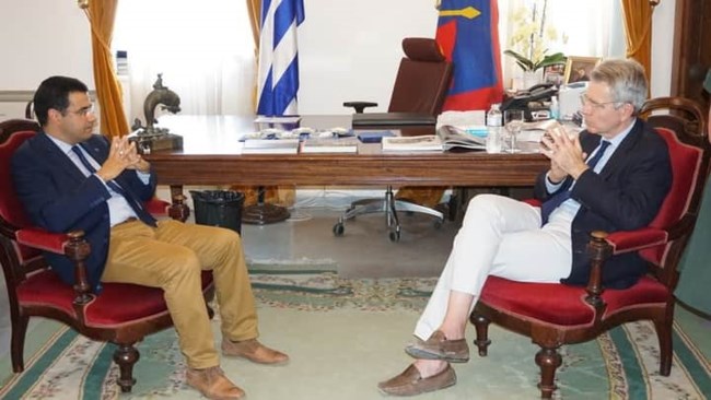 Στην Ύδρα ο Τζέφρι Πάιτ ενόψει των 200 χρόνων από την Επανάσταση του '21 [Εικόνες]