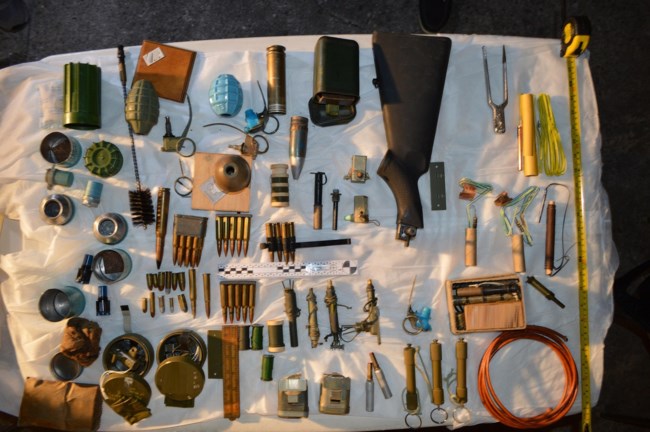 ΕΛΑΣ σπίτι οπλοστάσιο