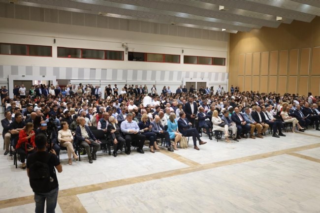 Δημήτρης Τσιόδρας