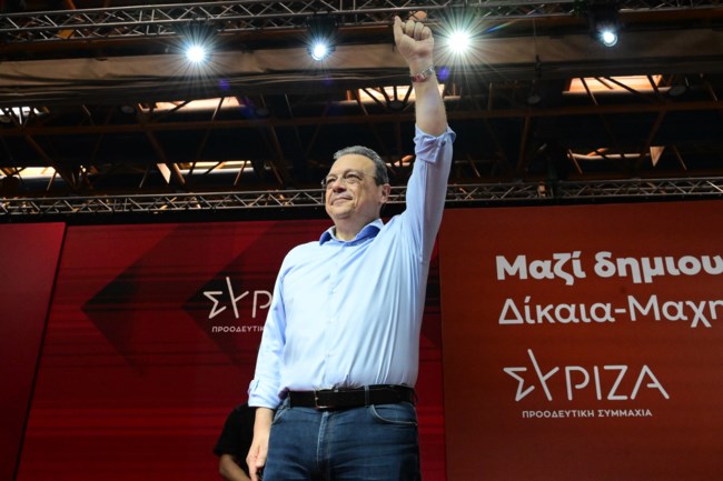 Το "φάντασμα" Τσίπρα πάνω από το συνέδριο του ΣΥΡΙΖΑ: Οι απουσίες, οι αποχές και η συμμαχία Φάμελλου, Πολάκη και Παππά