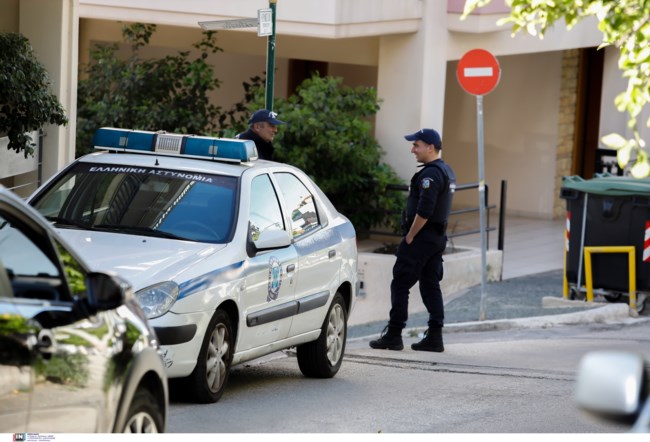 Ηλιούπολη περιπολικό αστυνομικός