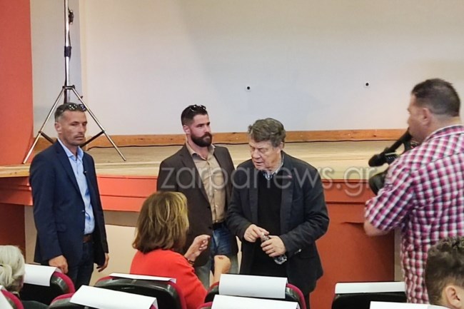 Στην Κάνδανο μαζί με τον Γερμανό πρόεδρο ο Ότο Ρεχάγκελ – Σύντομη συνομιλία με την Ντόρα Μπακογιάννη [εικόνες]