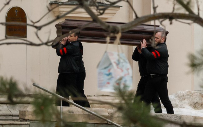 "Σπασίμπα, Αλεξέι": Το τελευταίο μήνυμα του Ναβάλνι στον Πούτιν - Κηδεύτηκε με το "My way" του Σινάτρα