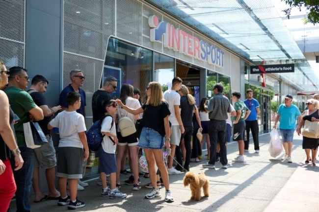 INTERSPORT ΑΝΤΕΤΟΚΟΥΝΜΠΟ