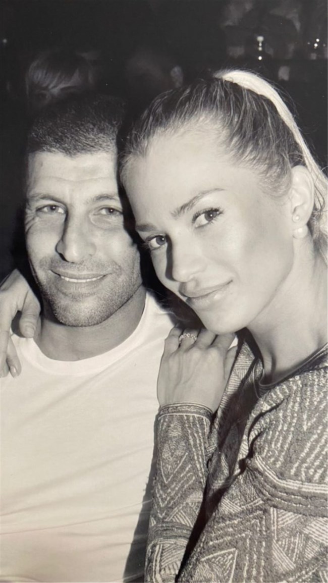 βικτωρια καρυδα