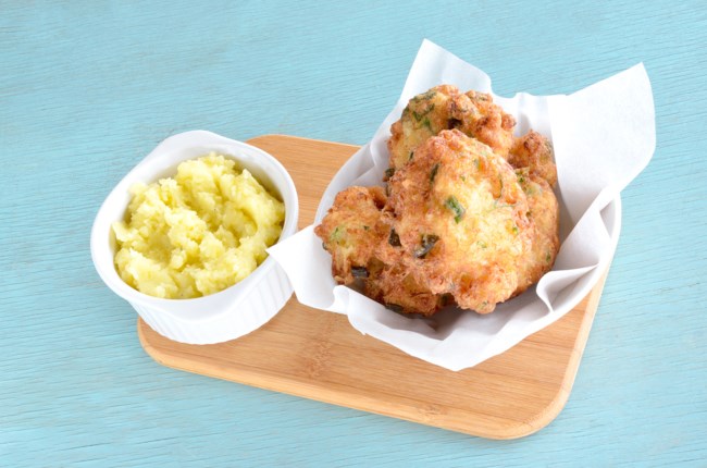 25η Μαρτίου: Τι τρώμε ανήμερα του Ευαγγελισμού - Γιατί "σπάει" η νηστεία της Σαρακοστής