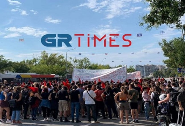ΔΕΘ: "Αστακός" από την ΕΛΑΣ το Βελλίδειο - Ξεκίνησαν οι πρώτες πορείες, έκλεισε το κέντρο της πόλης [Εικόνες - βίντεο]
