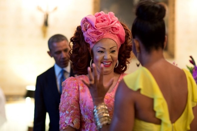 ΠΡΩΤΗ ΚΥΡΙΑ ΚΑΜΕΡΟΥΝ