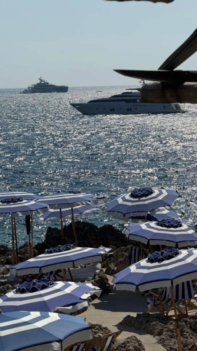 ΑΜΑΛΙΑ ΚΩΣΤΟΠΟΥΛΟΥ ΚΑΠΡΙ