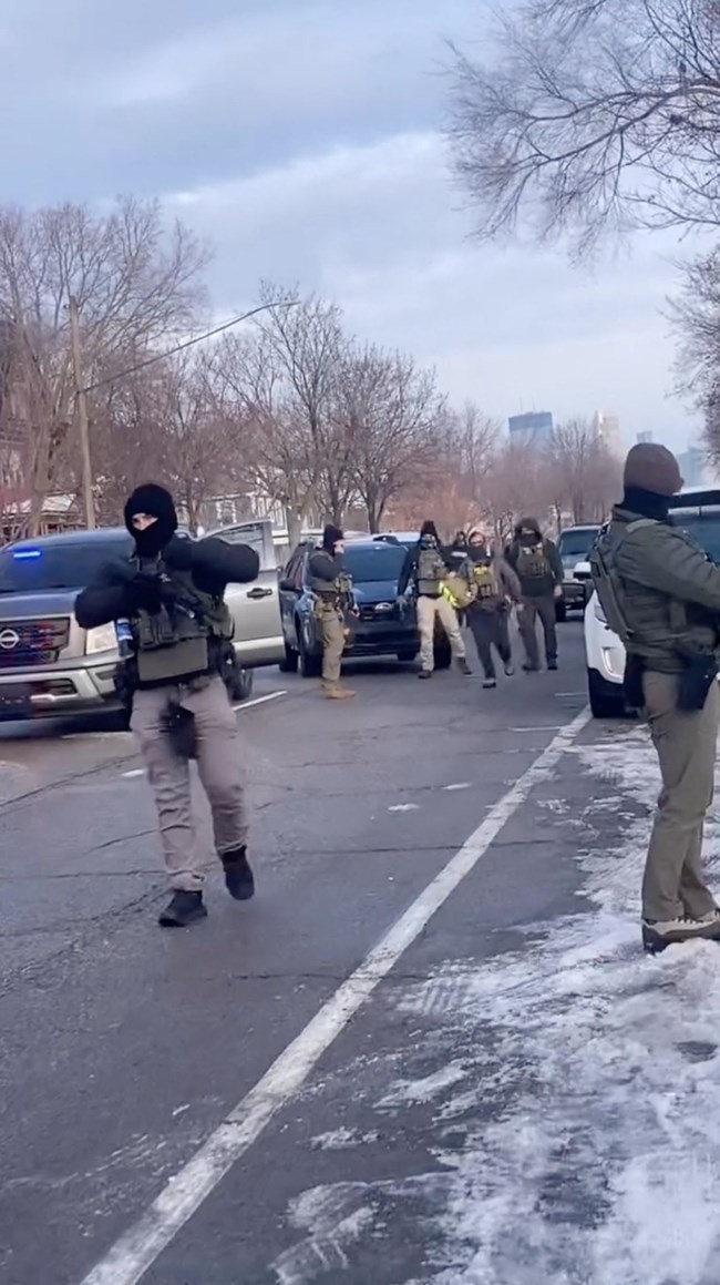 ΗΠΑ ΜΙΝΕΑΠΟΛΗ 37ΧΡΟΝΗ ΓΥΝΑΙΚΑ ΝΕΚΡΗ ΑΠΟ ΠΥΡΑ ICE