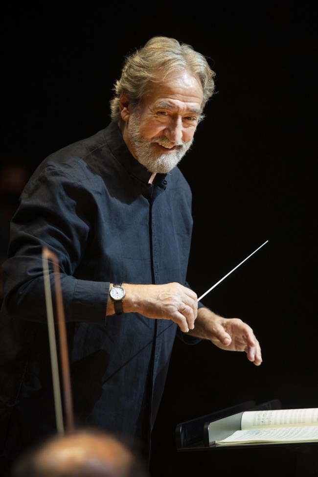 Jordi Savall ‒ Le Concert des Nations: Ο σπουδαίος μαέστρος διευθύνει μία από τις καλύτερες ορχήστρες με όργανα εποχής