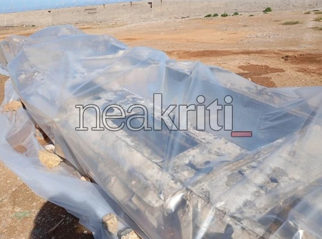 Ηράκλειο: Ψαράς έπιασε στα δίχτυα του τμήμα πολεμικού αεροσκάφους - Σε βάθος 25 μέτρων