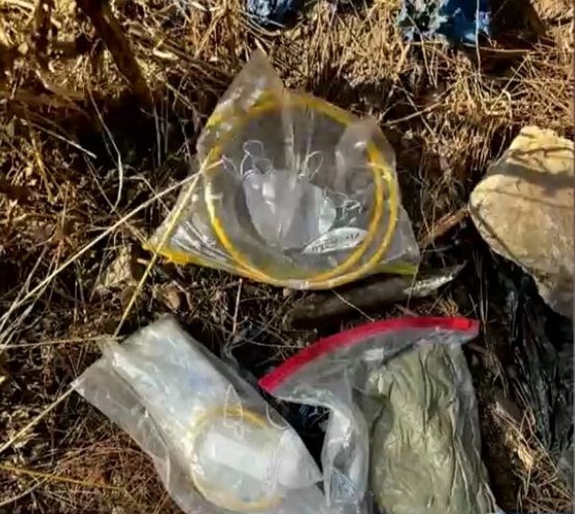 Το μυστήριο με τα πεταμένα εκρηκτικά C4 στην Πανεπιστημιούπολη: Οι υποψίες για ποινικούς ή τρομοκράτες