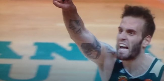 Παππάς βρίζει δημοσιογράφους