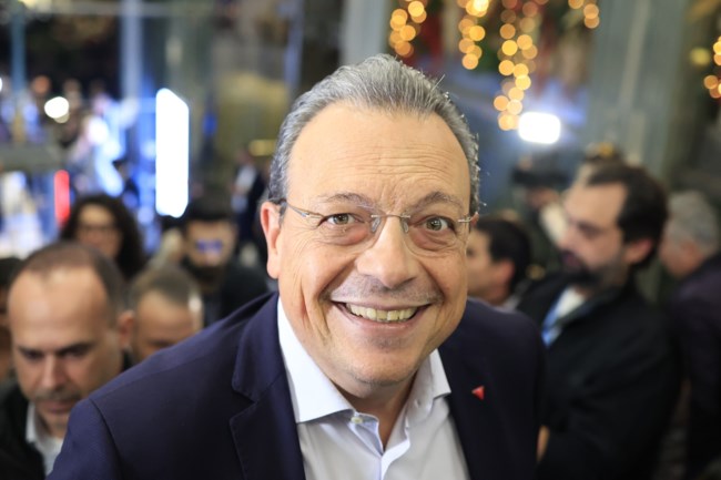 Live η παρουσίαση του βιβλίου του Αλέξη Τσίπρα: Όλος ο παλιός ΣΥΡΙΖΑ στο "Παλλάς" για την "Ιθάκη"