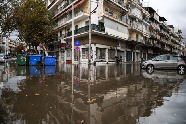 Bora - Έως την Τρίτη τα φαινόμενα, live η πορεία της κακοκαιρίας - Ήχησε το 112 σε Πιερία, Λάρισα και Μαγνησία