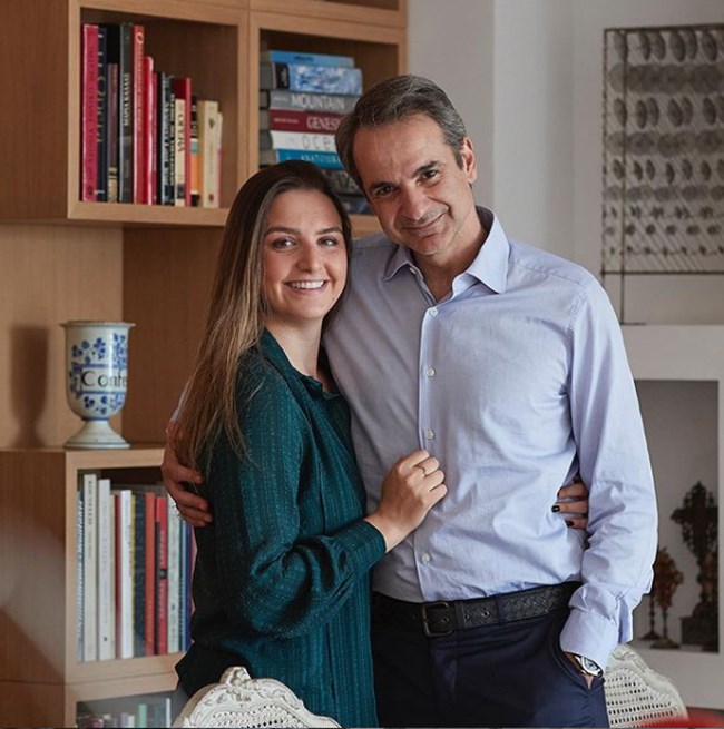 Κυριάκος και Μαρέβα Μητσοτάκη εύχονται στην κόρη τους, Σοφία, για τη γιορτή της [εικόνες]