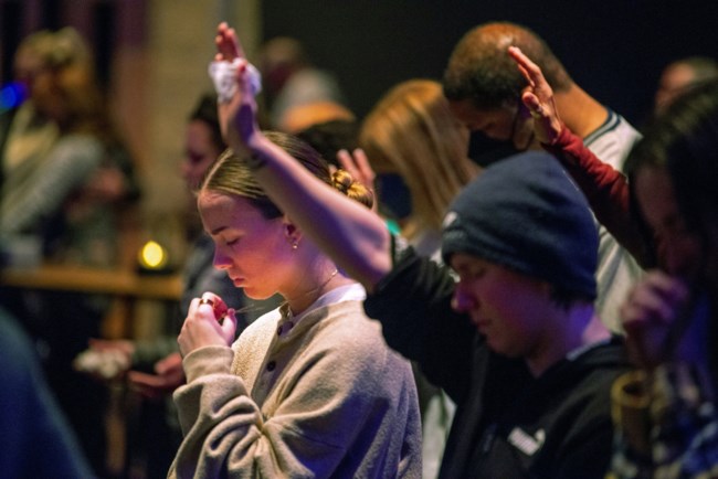 ΕΠΙΘΕΣΗ ΣΕ ΣΧΟΛΕΙΟ ΗΠΑ