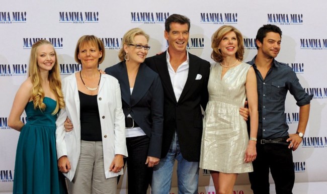 Mamma Mia: Απολαυστικό reunion εν μέσω καραντίνας - Η Μέριλ Στριπ όπως δεν την έχετε ξαναδεί [Βίντεο]