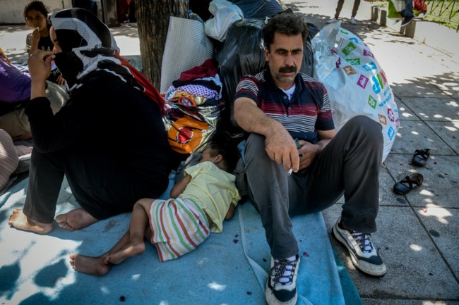 Πλατεία Βικτωρίας: Γεμάτη από πρόσφυγες γαι 5η μέρα παρά την επιχείρηση απομάκρυνσης [Εικόνες]